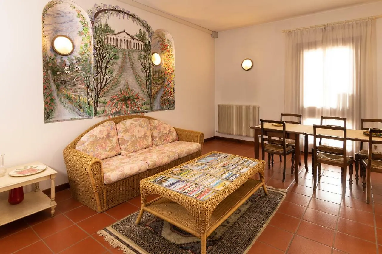Appart hôtel Residence Le Barchesse Casavagra